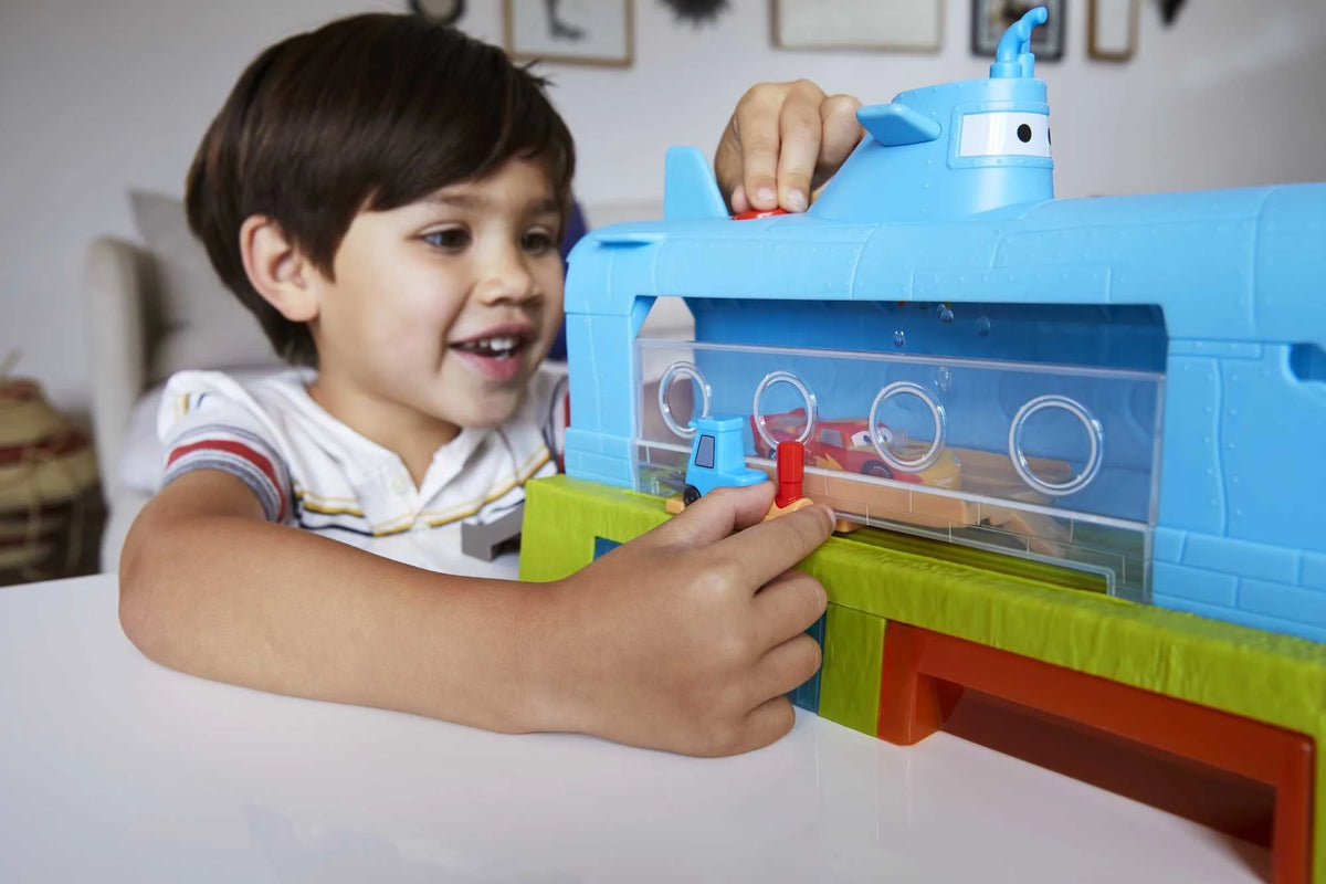 Color-Change Car Wash Playset J3620