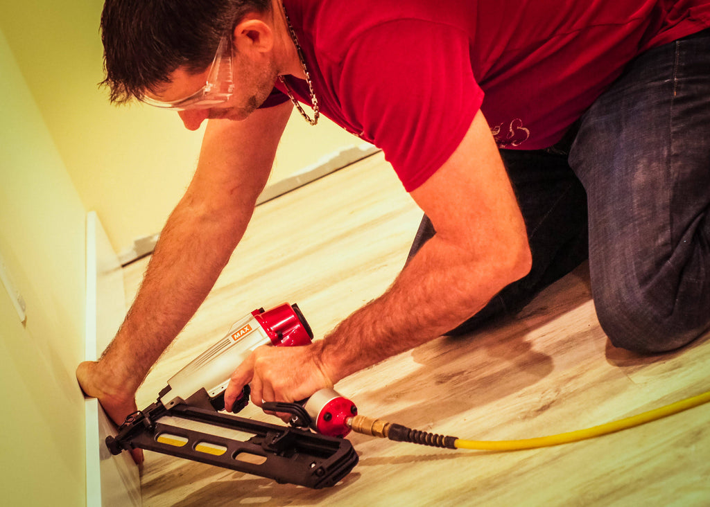 15 Gauge Angled Finish Nailer H466