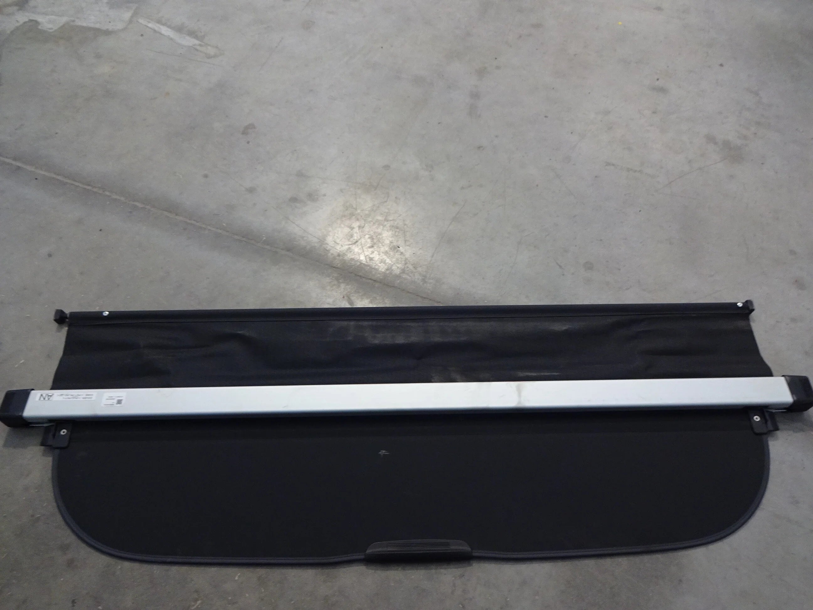 Black Retractable Cargo Cover H447600