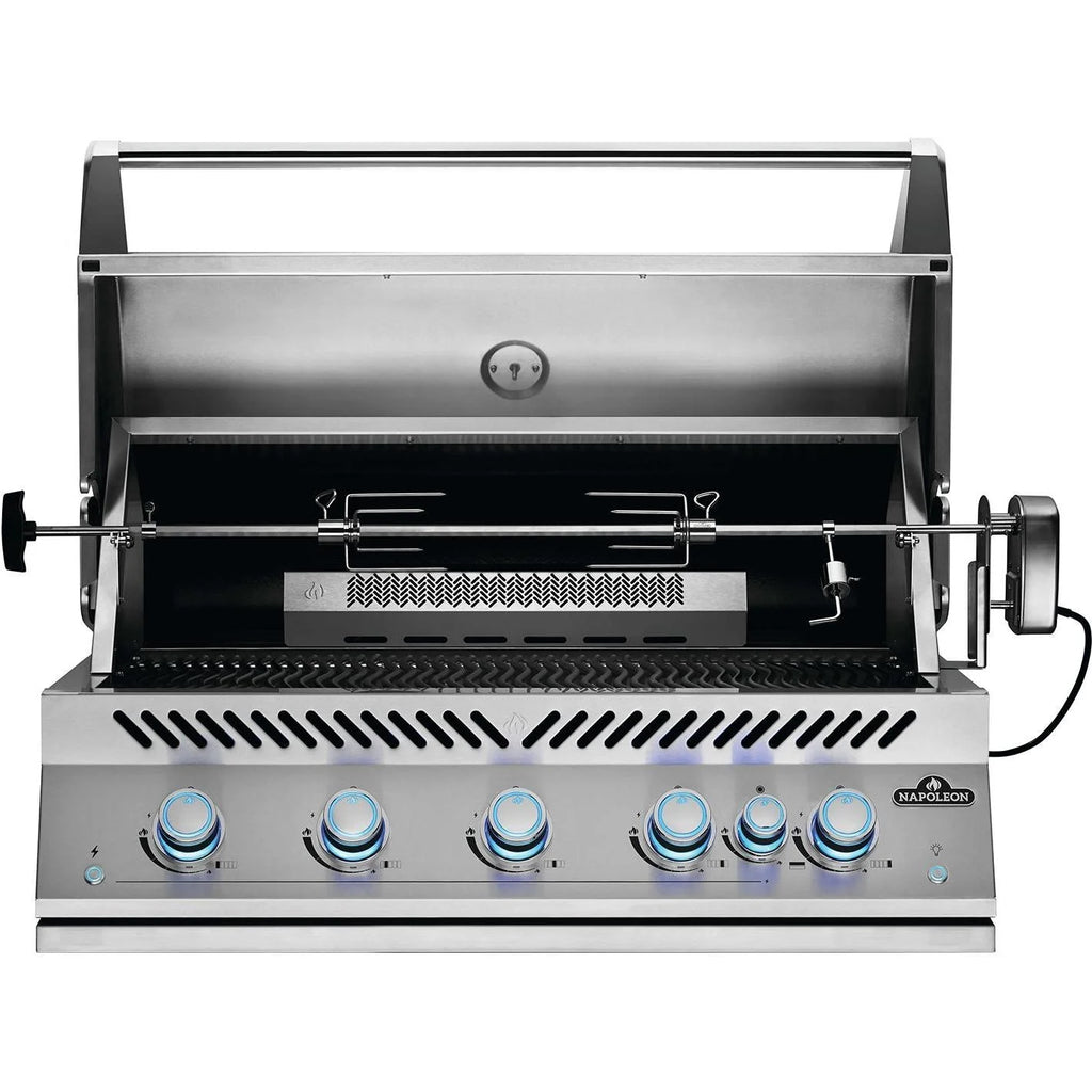 38-Inch Propane Gas Grill with Infrared Rear Burner and Rotisserie Kit O590