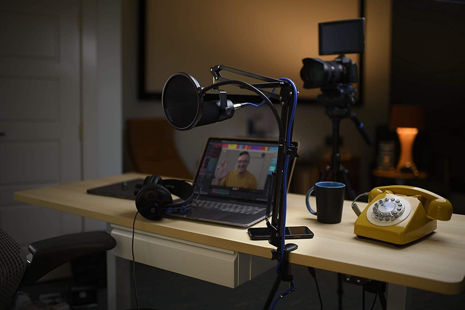 USB Type-C Audio/MIDI Interface with Dynamic Cardioid Microphone & Arm Accessory Pack U8619
