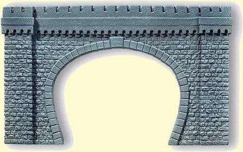 Double Track Tunnel Portal U823613