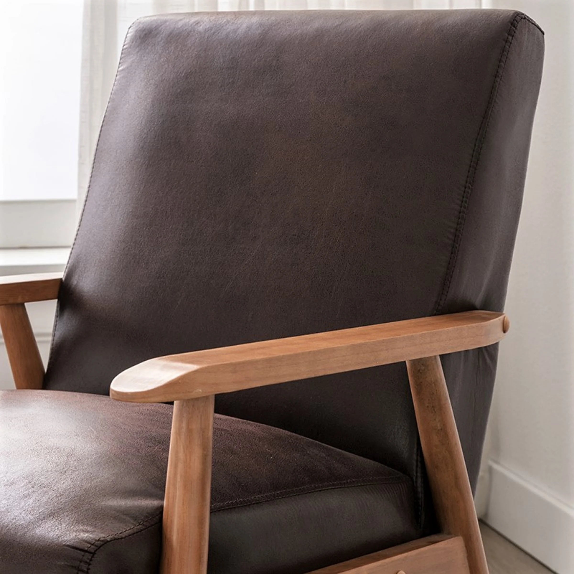 Brown Tufted Accent Chair H252736