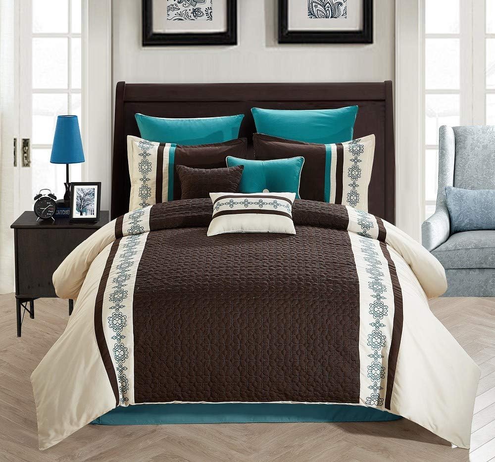 4 Piece Curtain Set with Attached Sheer Backing D613