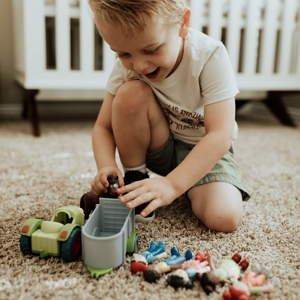 2 Piece Farm Play Set with Tractor and Trailer X91882
