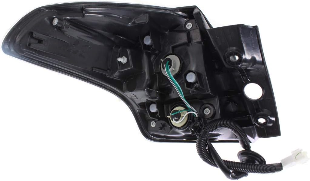Outer Tail Light Assembly Passenger Side Halogen Type U8175
