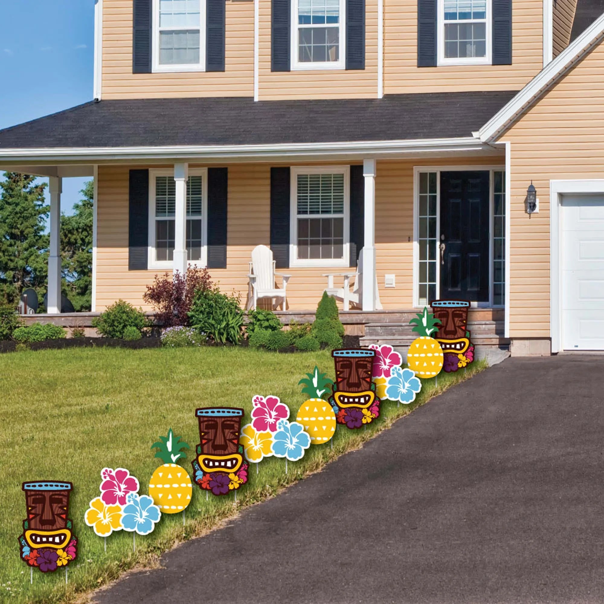 Tiki Luau Lawn Decorations - 10 Piece P91047