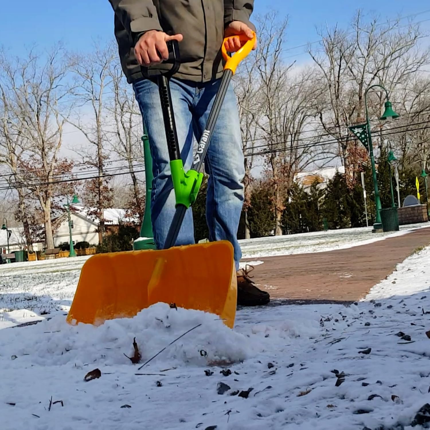 Universal Ergonomic Secondary Handle For Snow Shovels U85488