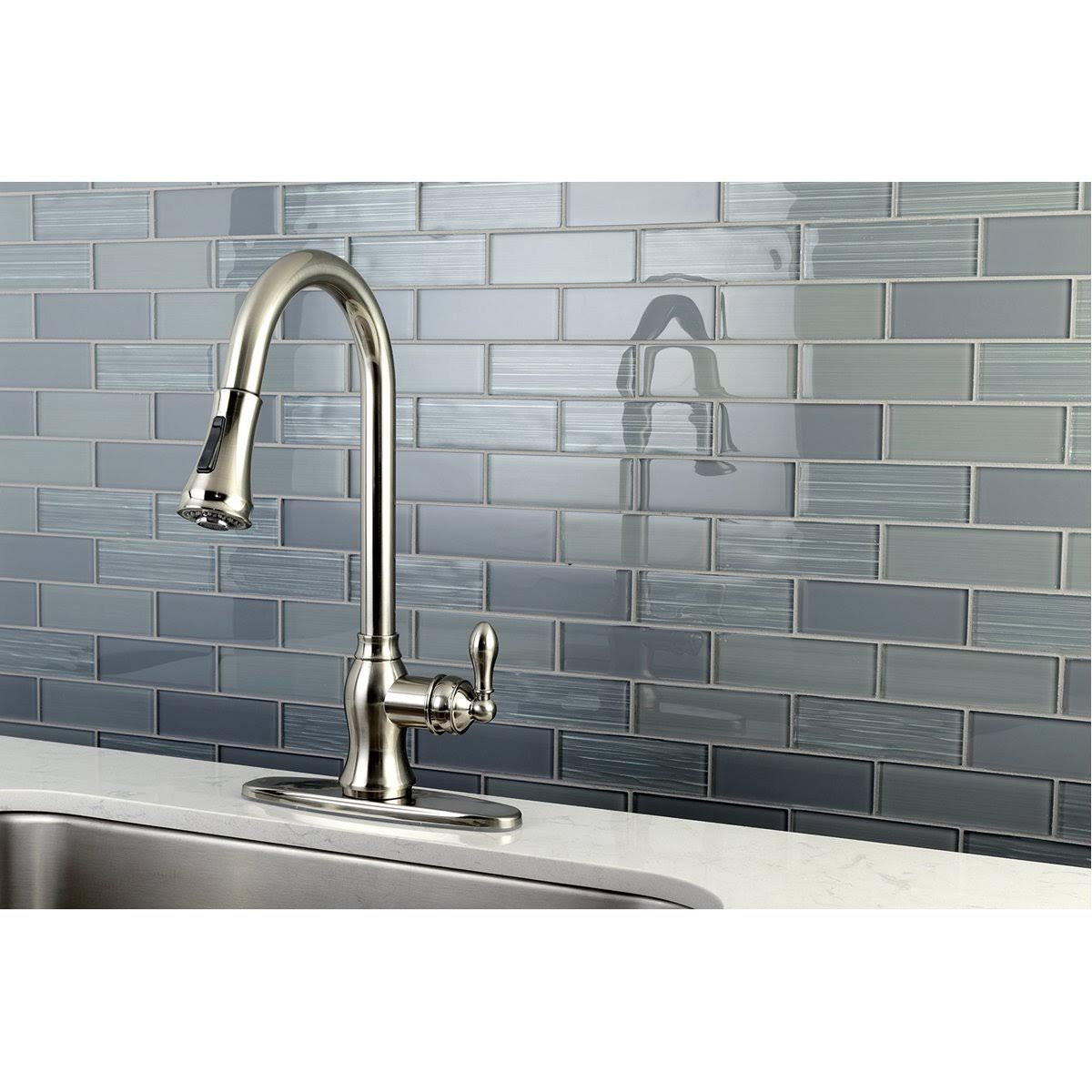 Single-Handle Pull-Down Sprayer Kitchen Faucet X3065