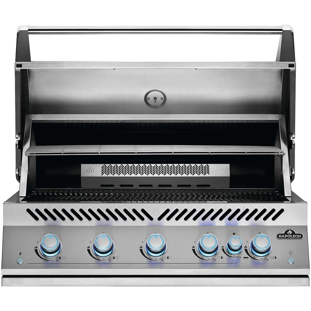 38-Inch Propane Gas Grill with Infrared Rear Burner and Rotisserie Kit O590