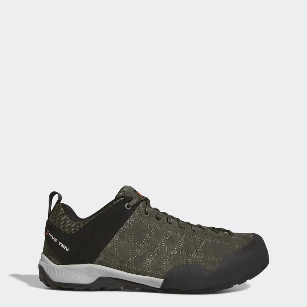 Dark Cargo/Black/Unity Orange Men's Shoes I33360