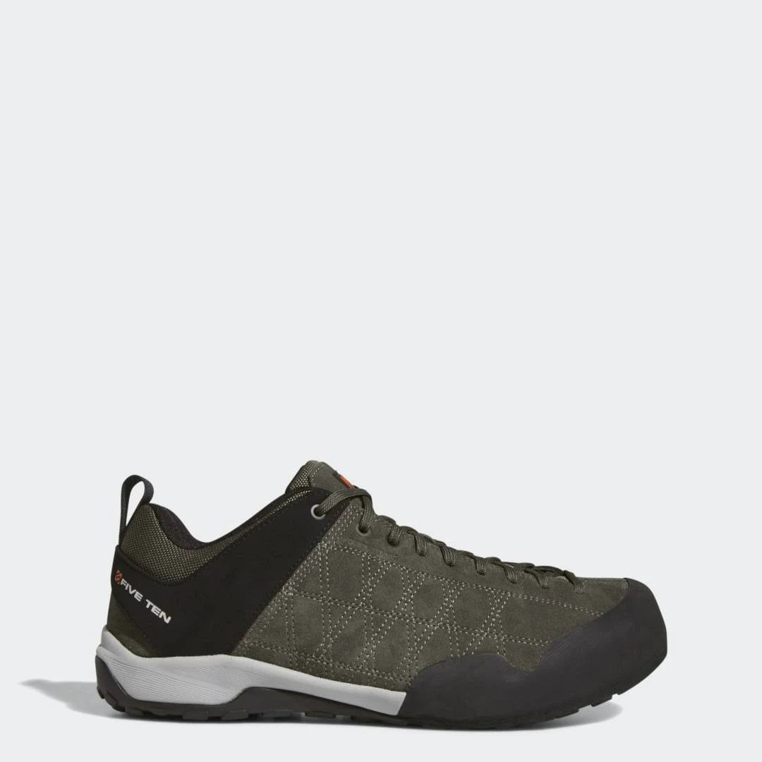 Dark Cargo/Black/Unity Orange Men's Shoes I33360